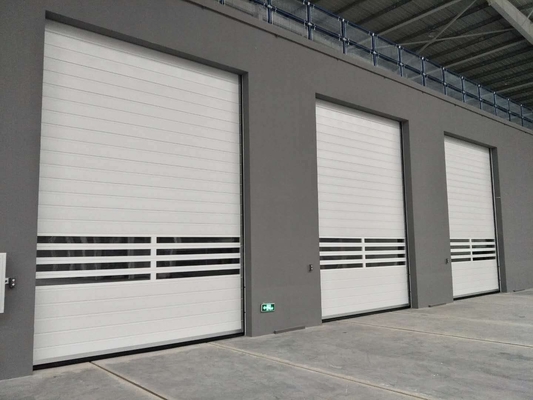ระยะไกลควบคุม Linear Panel รูปแบบอลูมิเนียมเหล็กสับสน์เร็ว Spiral ประตูคลังสินค้าความปลอดภัย