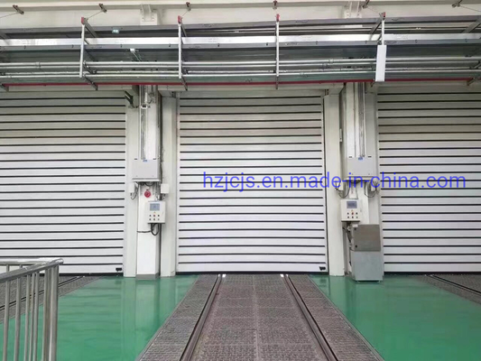 ประตูห้องเก็บของอัลลูมิเนียมสับสนธ์ความปลอดภัยอัตโนมัติ ประตูโรงรถสําหรับการจัดการโรงเก็บ