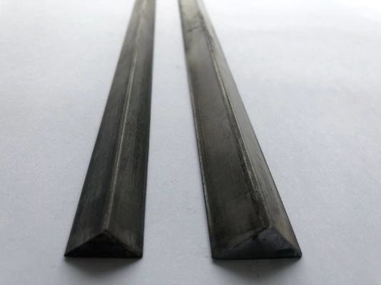 สมาชิกของ Chamfer Q235 สแตนเลสคาร์บอนโครงสร้างสามเหลี่ยม Shape Bar สําหรับคอนกรีต Precast