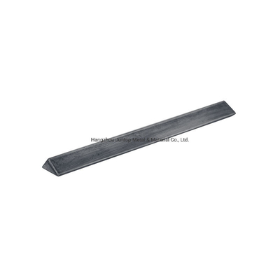20 มิลลิเมตร Triangle Steel Chamfer สําหรับคอนกรีต Precast ผลิตจาก Q235 Carbon Structural Steel