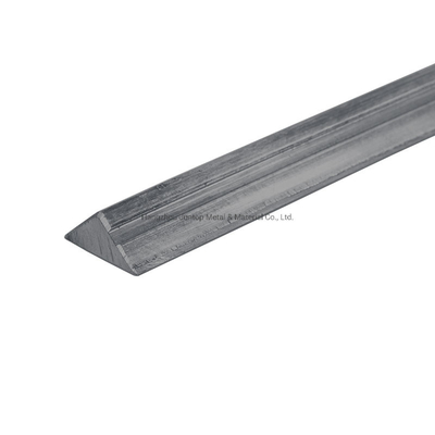 การปรับปรุงสลัดสามเหลี่ยมเหล็กที่ดึงเย็นสําหรับคอนกรีตแบบถักรุ่น 20mmx20mm ผลิตจาก Q235